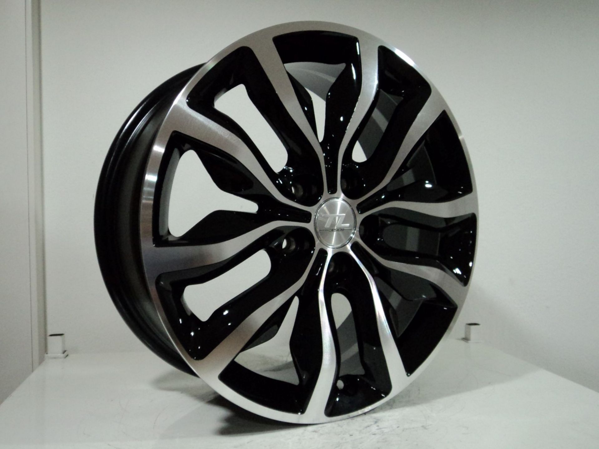 7 X 17 TL-0563 5X108 ET52 65.1 BLACK MACHINED XL
