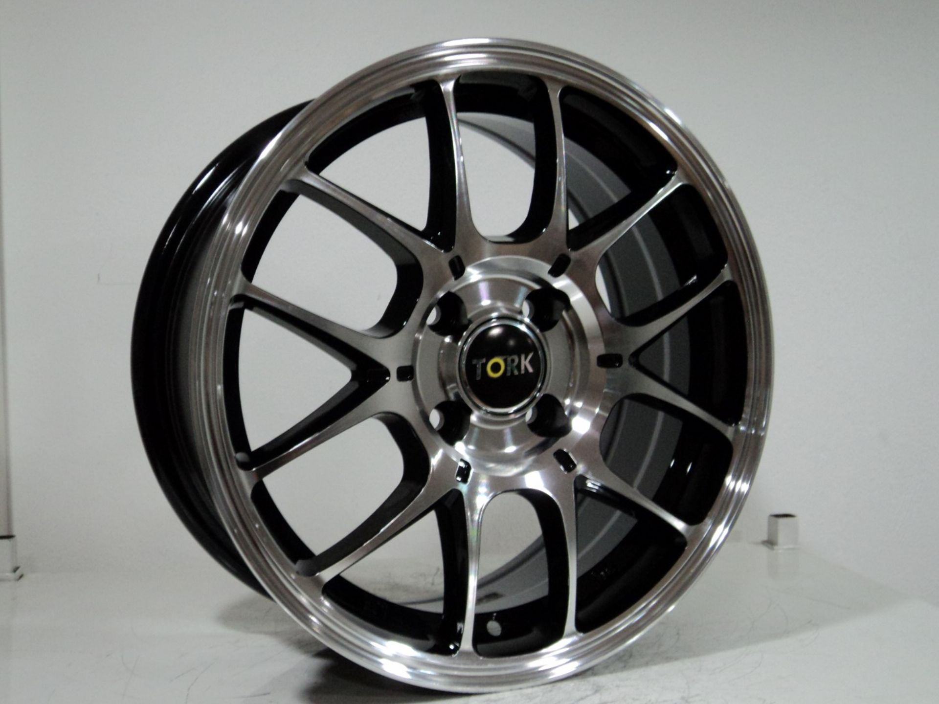 TRK-2795 14X100 73.1 ET35 73.1 BLACK MACHINED
