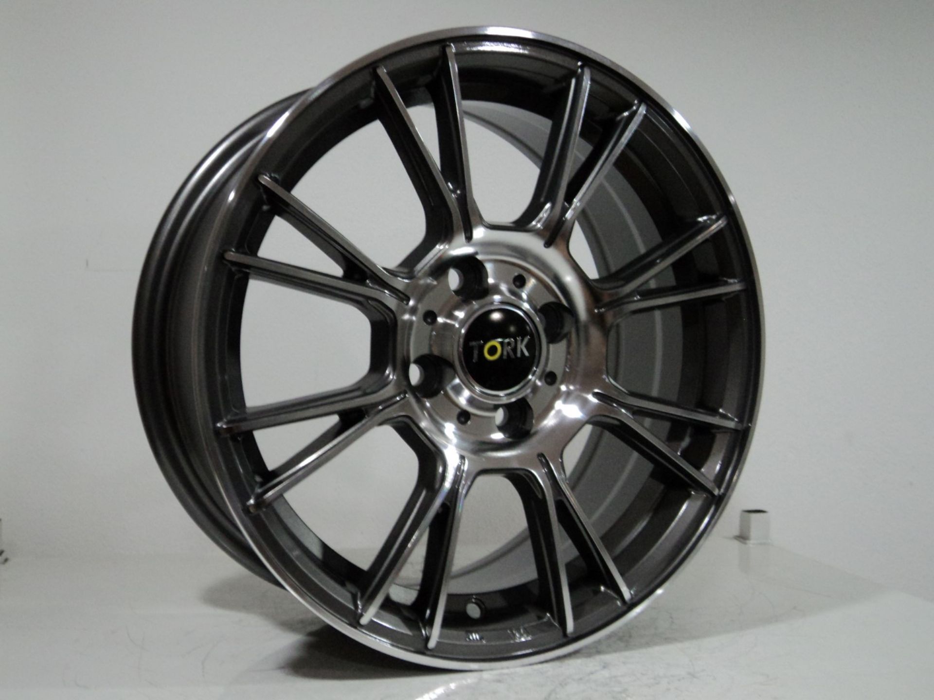 TRK-2797 5.5 X 13 TORK-2797 4X100 ET35 73.1 GUN MACHINED